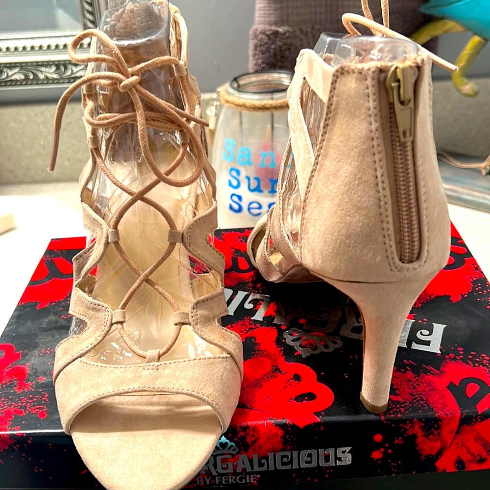 New in Box Fergalicious Heartthrob Tan Suede Shoes